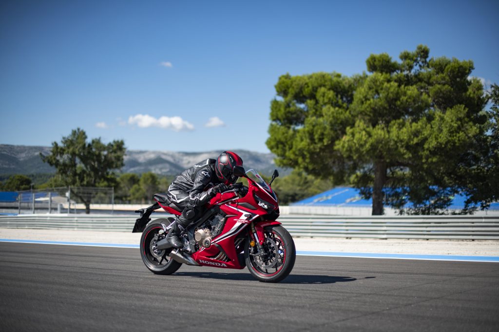 Grand Prix Red 2019 CBR650R