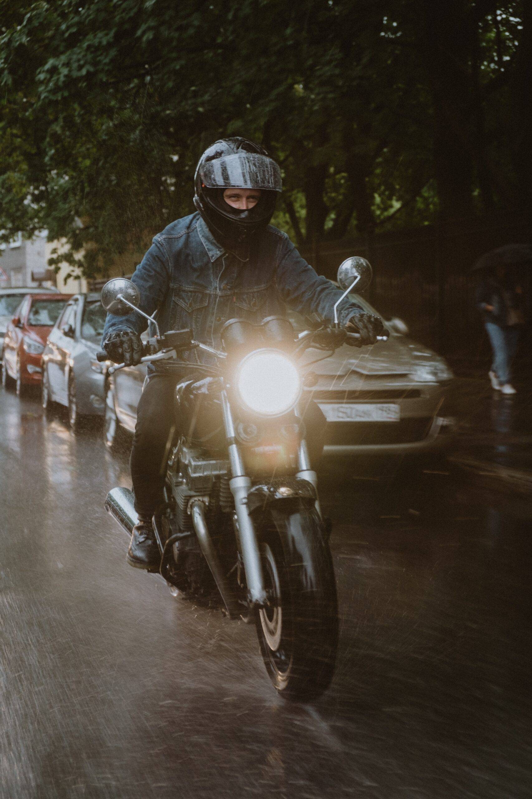 You are currently viewing 5 Mandatory Rainy Season Checklist For Motorcycles
