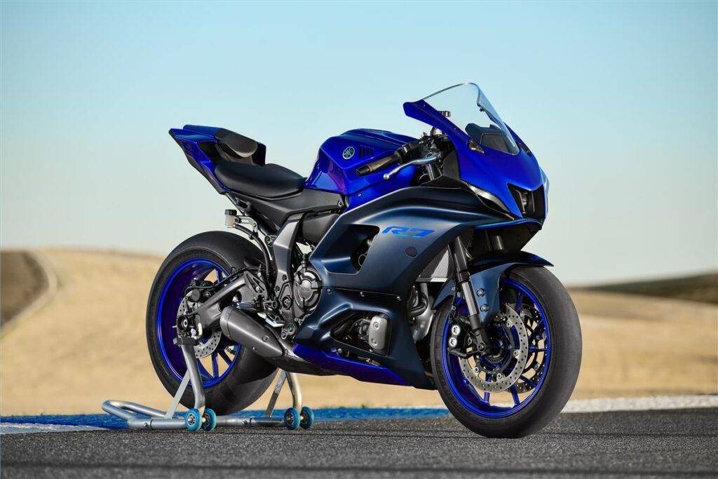 2022 Yamaha YZF-R7 Blue