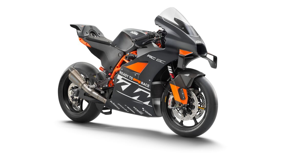 You are currently viewing KTM RC 8C with Winglets and 8hp more for the track-only bike